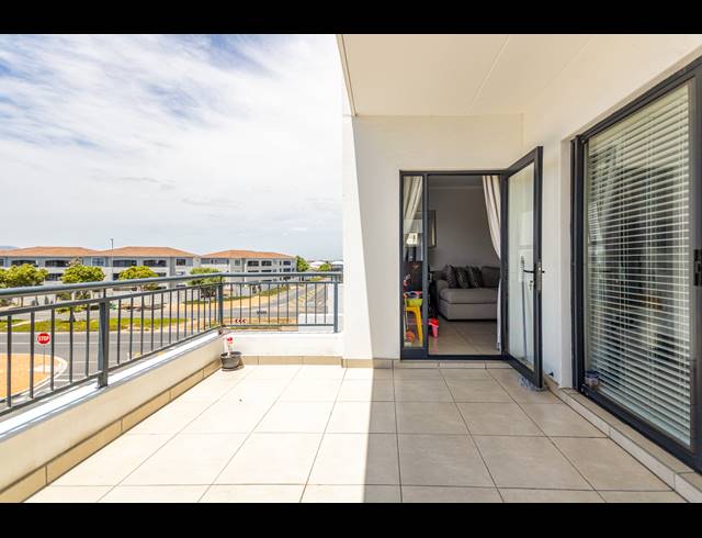 2 BEDROOM APARTMENT SOLD IN SANDOWN